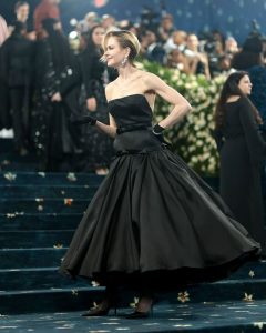 Nicole Kidman's Chic Transformation and Balenciaga Revival in matgala 2025